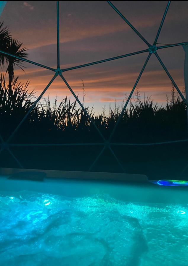 Ross Beach Top10 Holiday Park Bagian luar foto